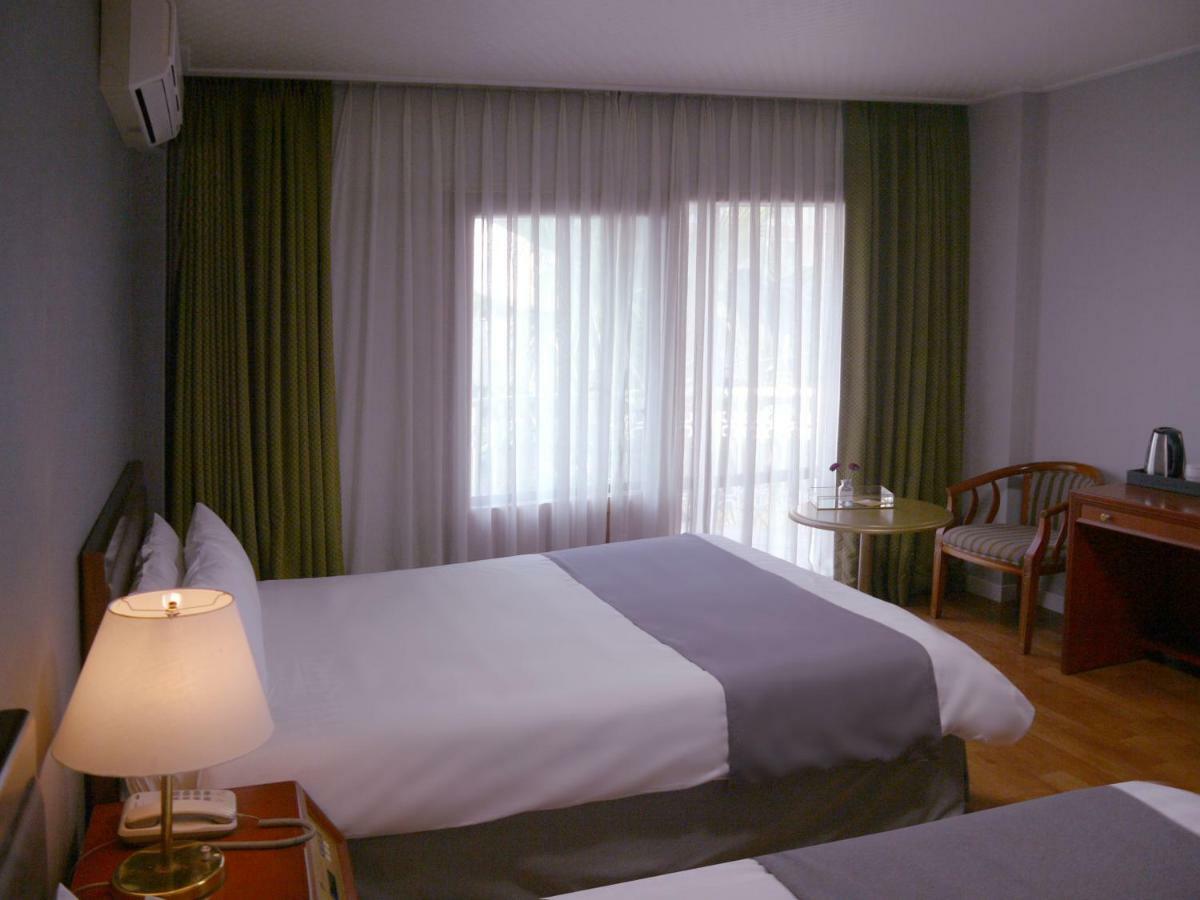 Pearl Hotel Jeju Exterior photo